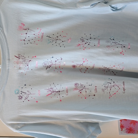 ELECTRIC PINK BRAND WOMENS BLUE ZODIAC SIGNS CROP TOP TEE-SHIRT SIZE XL - Picture 7 of 16